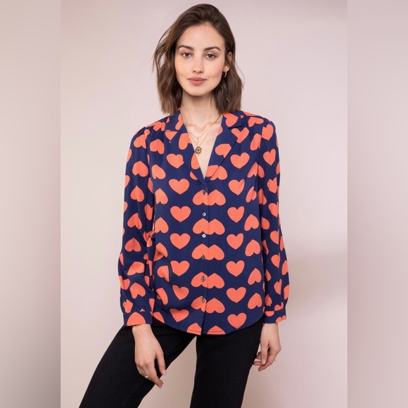 Anorak Graphic Heart Ecovero Long Sleeve Shirt - Picture 4 of 5